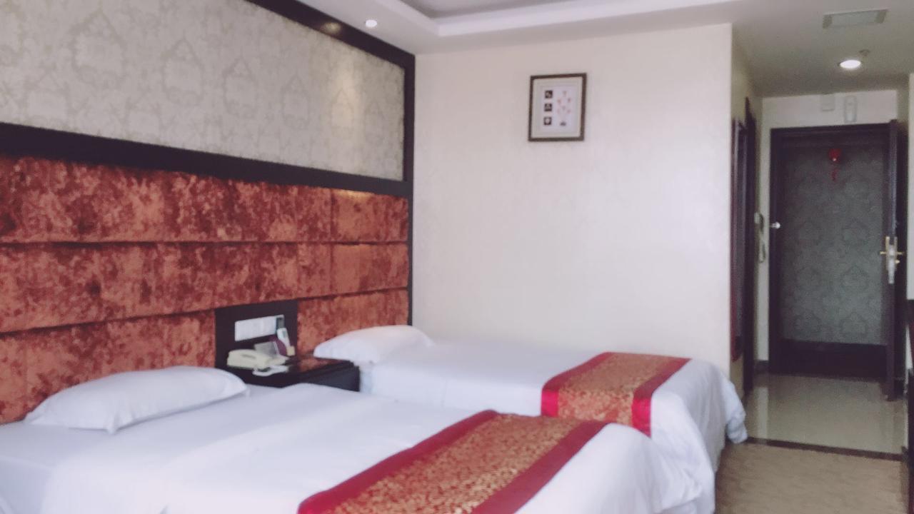 Guangzhou Lucky Hotel Exteriör bild