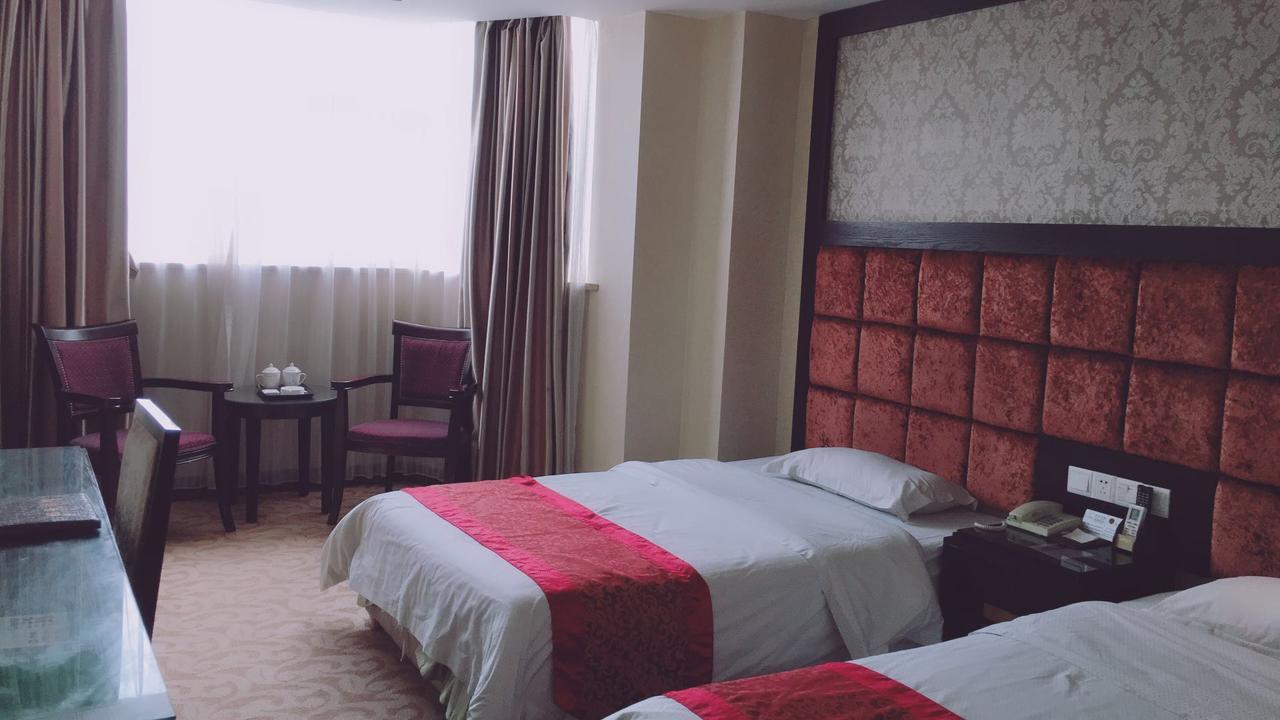 Guangzhou Lucky Hotel Exteriör bild
